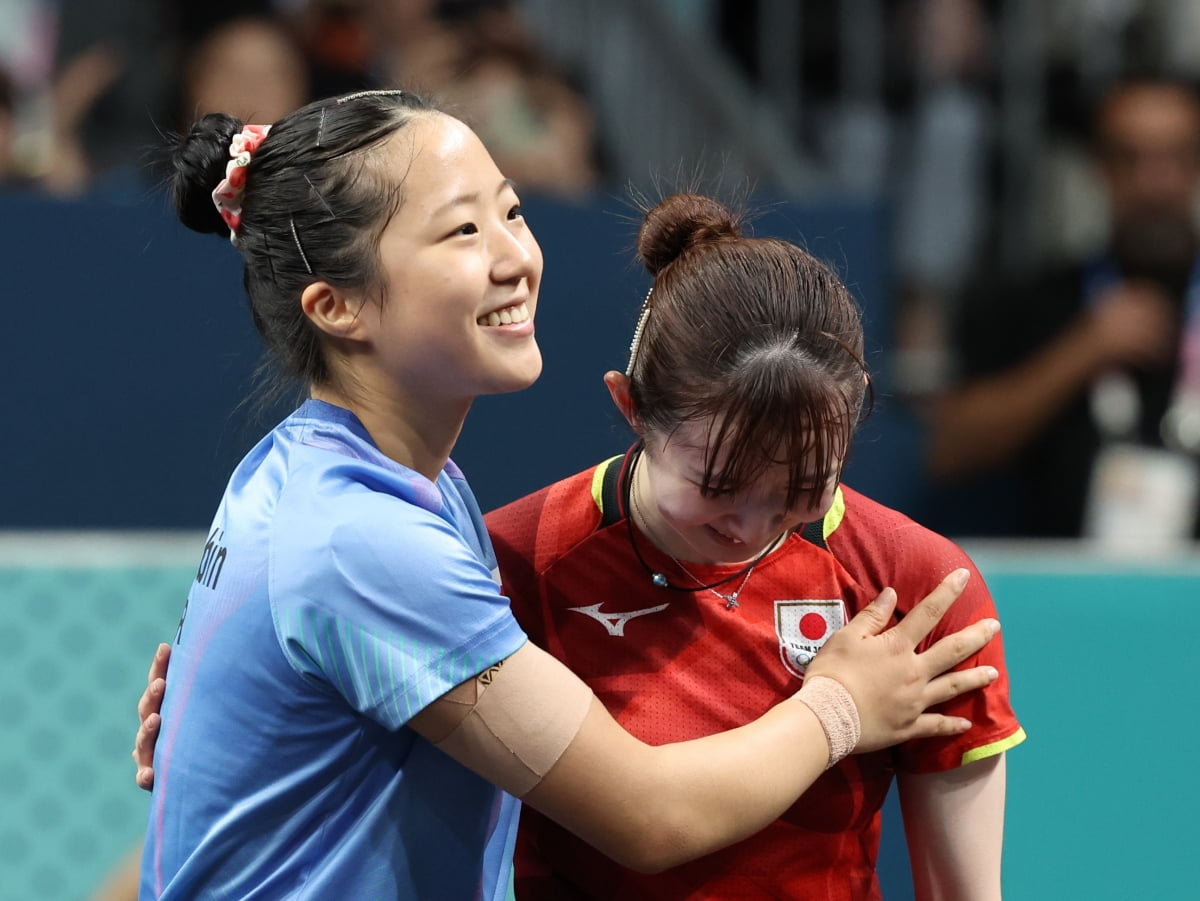 ⚽意甲战报：波贝加染红 扎卡尼建功 拉齐奥3-0十人博洛尼亚 各项赛事7连胜