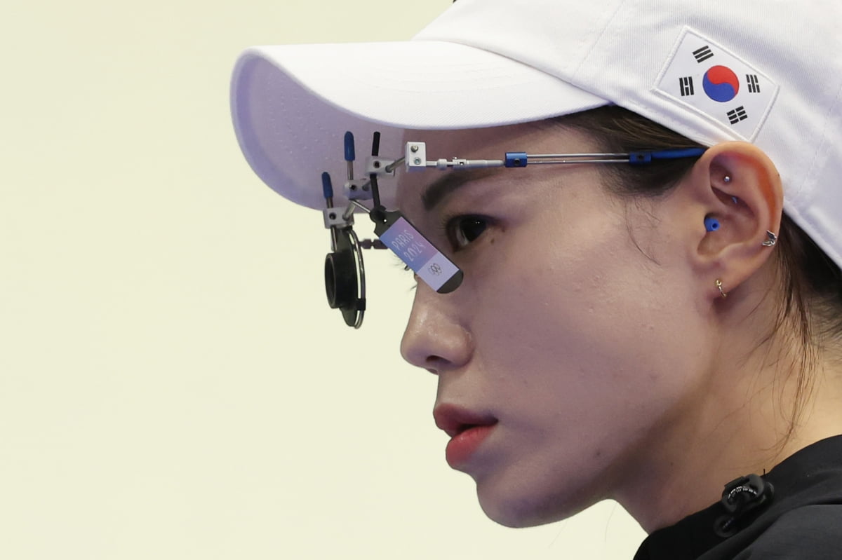 阿方索：我们期待着对阵勒沃库森的比赛，我们很有信心