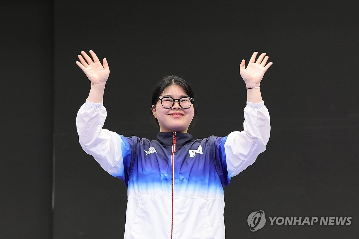 替补差距明显！尼克斯替补合计仅得3分 火箭替补30分