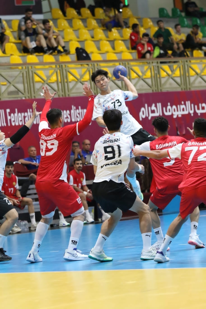 14岁与37岁，费城联合晒09年小将卡万-沙利文与梅西合影