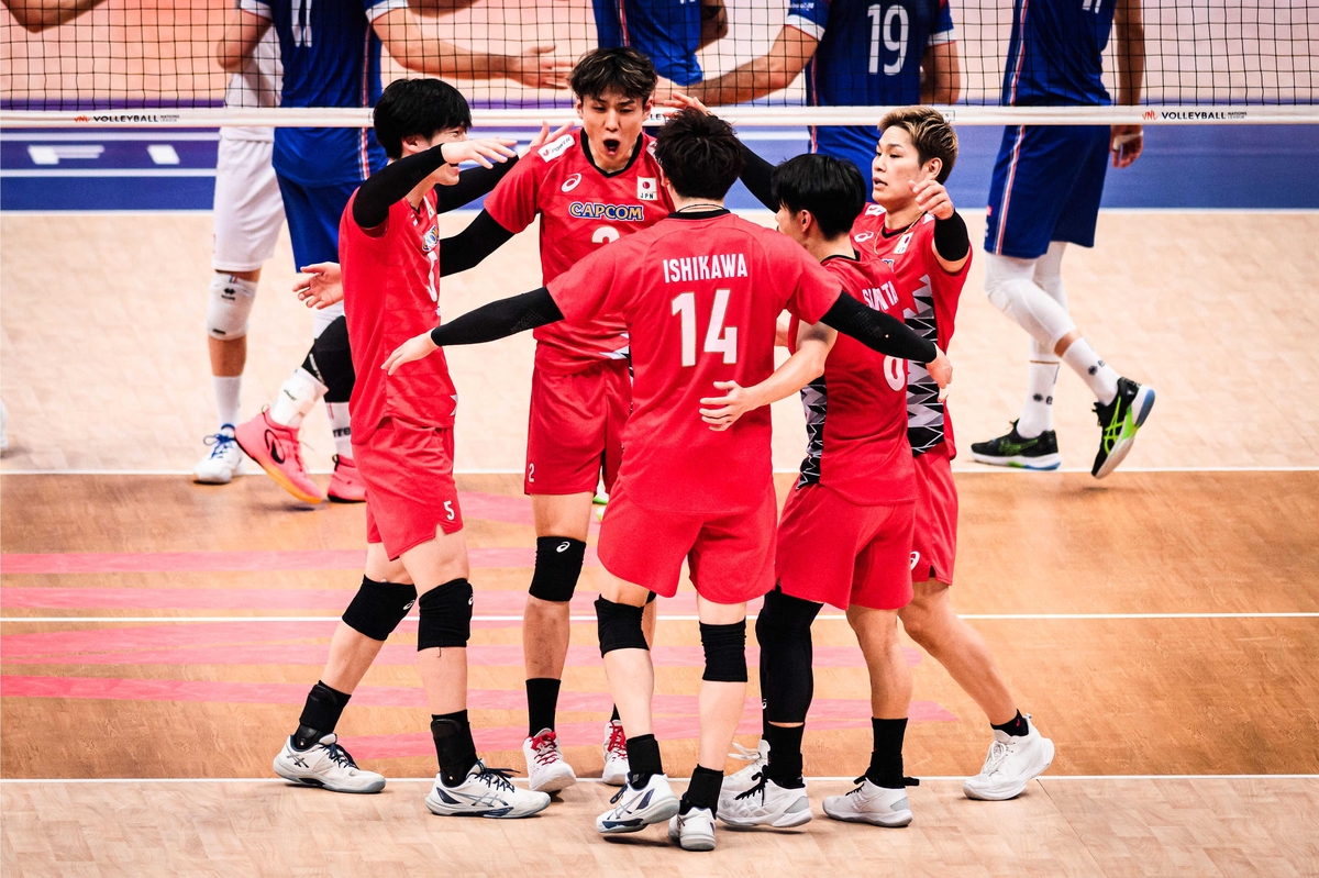 意甲-K77破门 那不勒斯2-0蒙扎5轮不败登顶