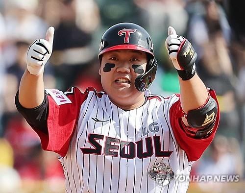 内维尔：曼联在这个转会窗口异常冷静 不再被抬价引援顺利