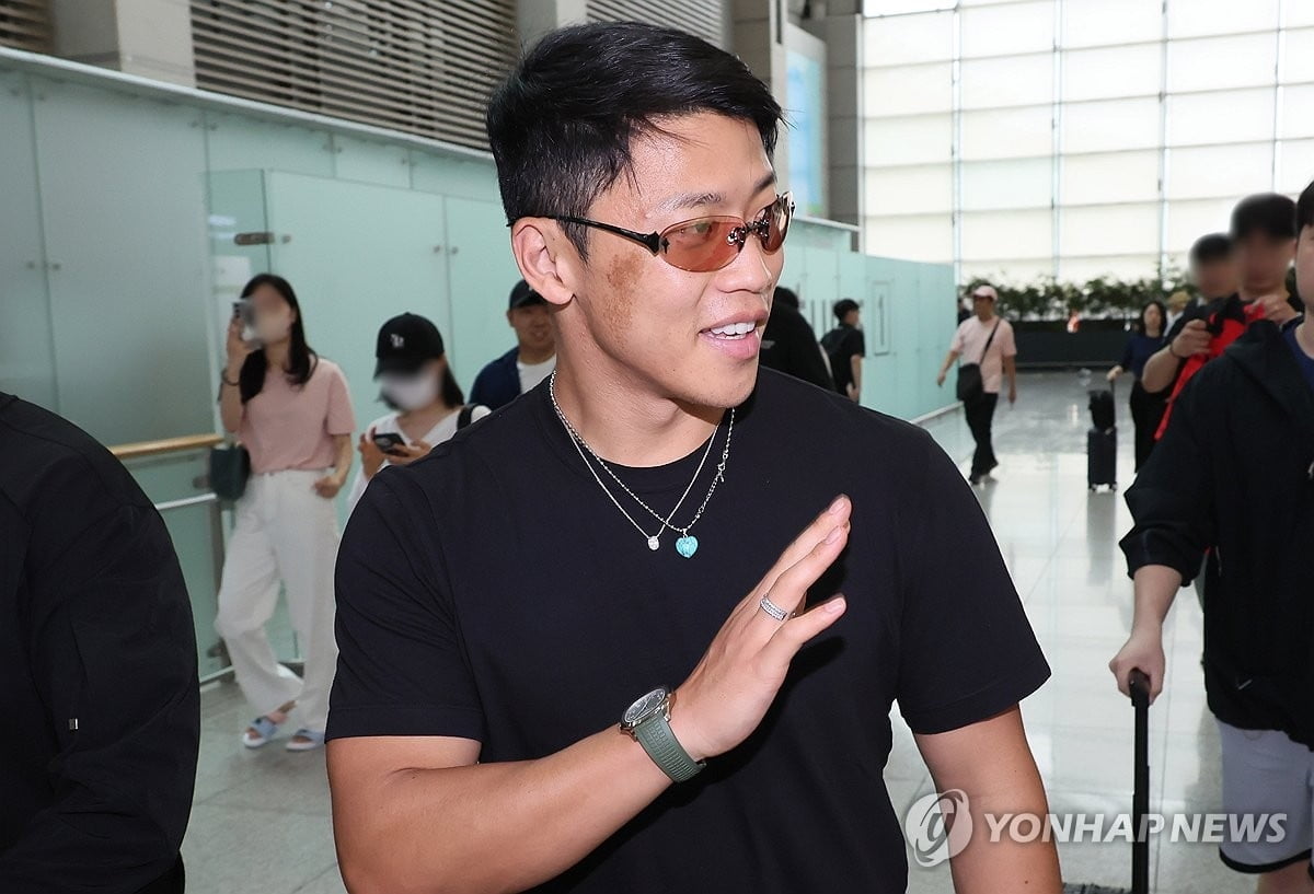 克莱-汤普森谈东契奇：能当他队友是荣耀