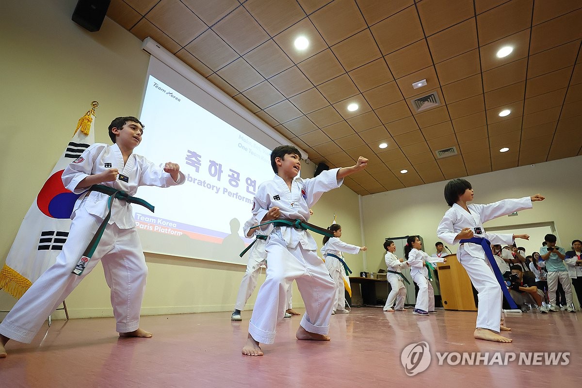 巴萨TV顾问：瓜迪奥拉原定出席巴萨庆典 最终决定不参加
