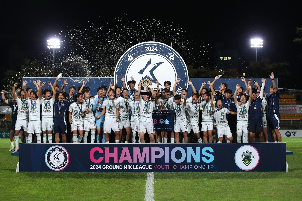 本特：亨德森即便37岁也可以踢球；桑德兰球迷欢迎他回来